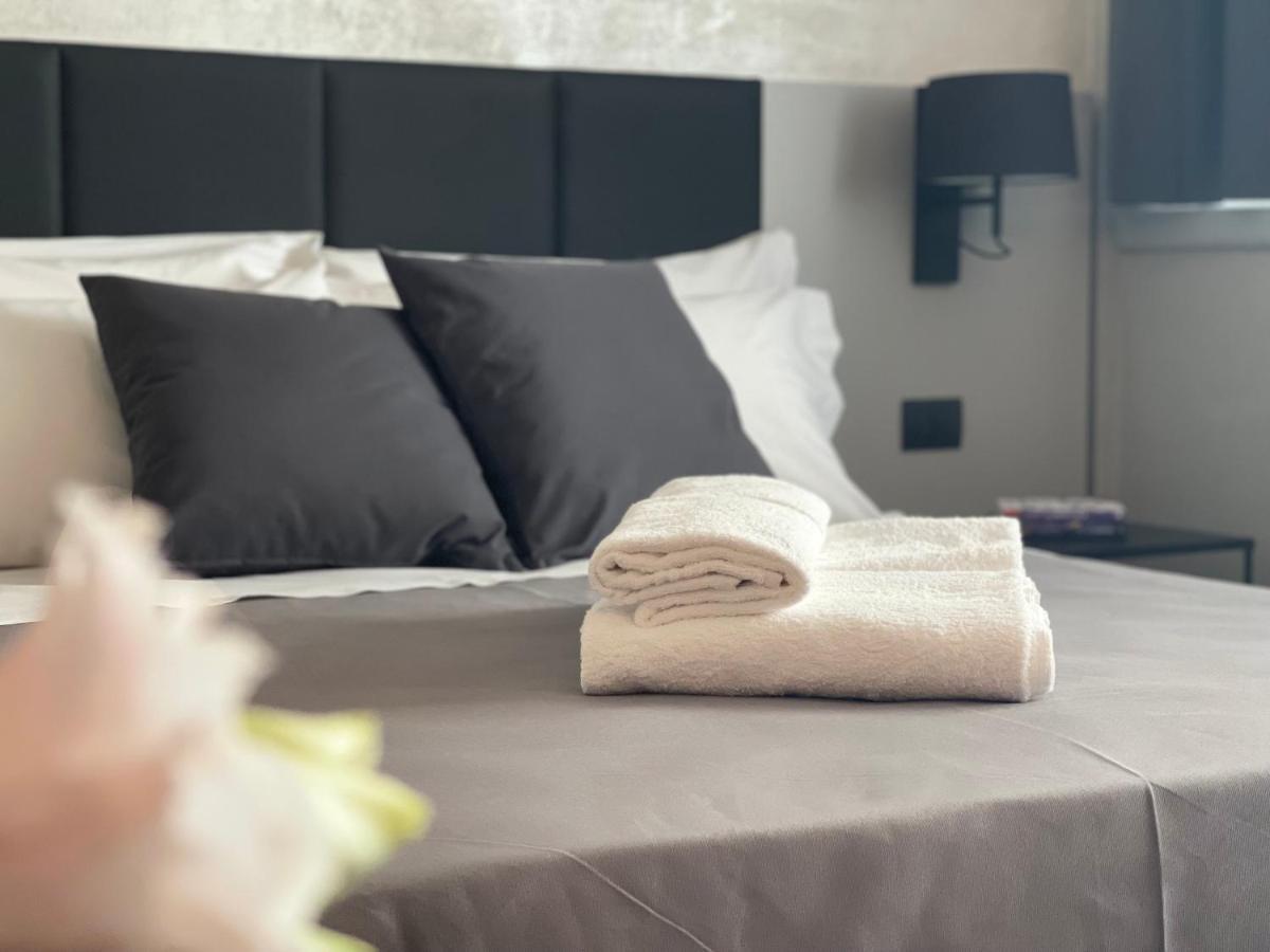 Tranquillo Uptown Lecce Hotel ภายนอก รูปภาพ