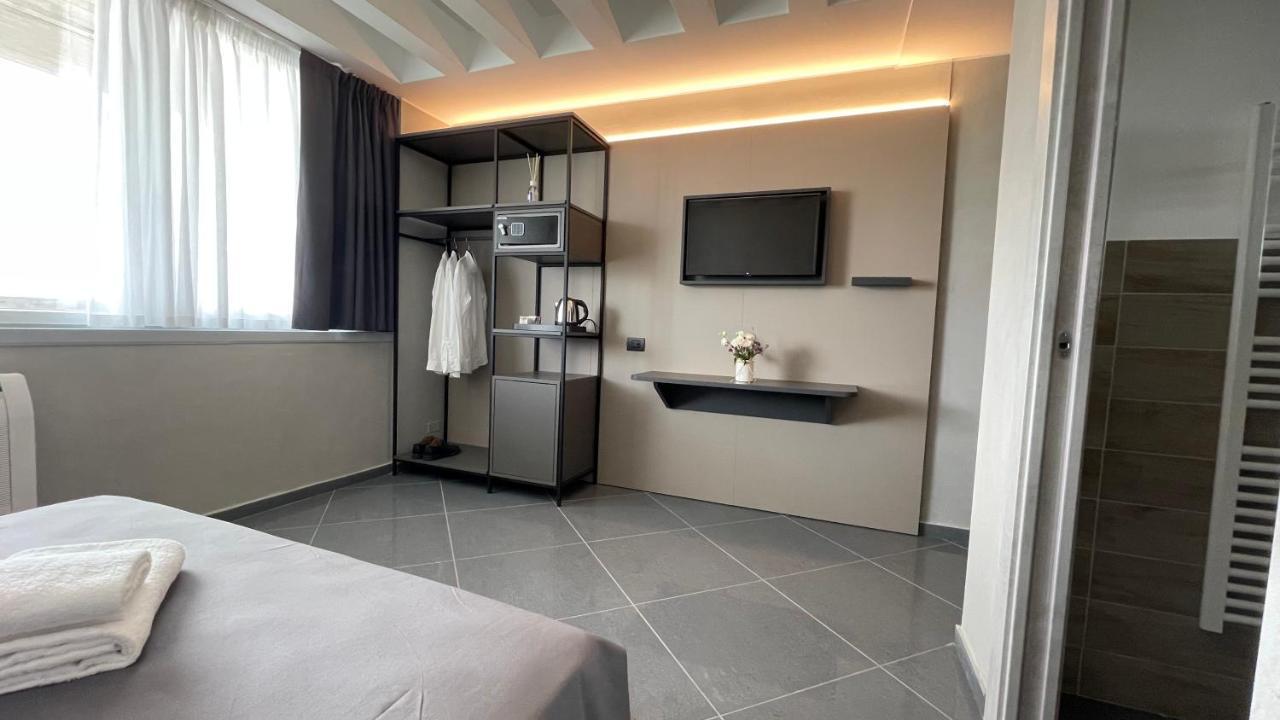 Tranquillo Uptown Lecce Hotel ภายนอก รูปภาพ